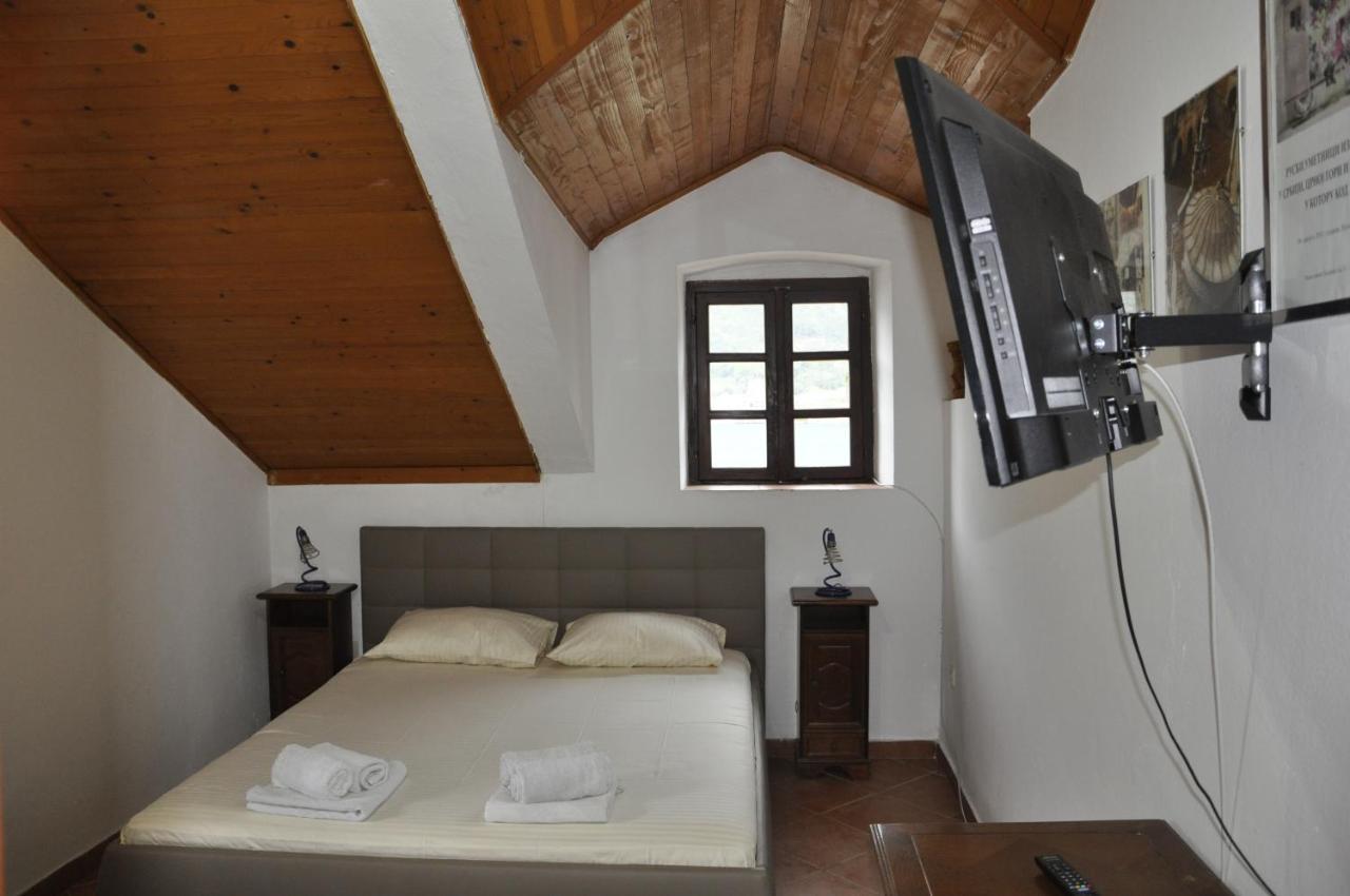 Apartments Vujosevic كوتور المظهر الخارجي الصورة