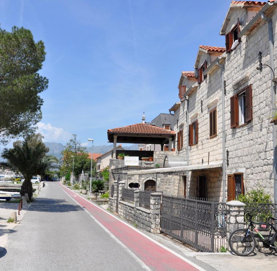 Apartments Vujosevic كوتور المظهر الخارجي الصورة